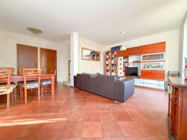 Villa Indipendente in vendita a Calcinato, Lombardia