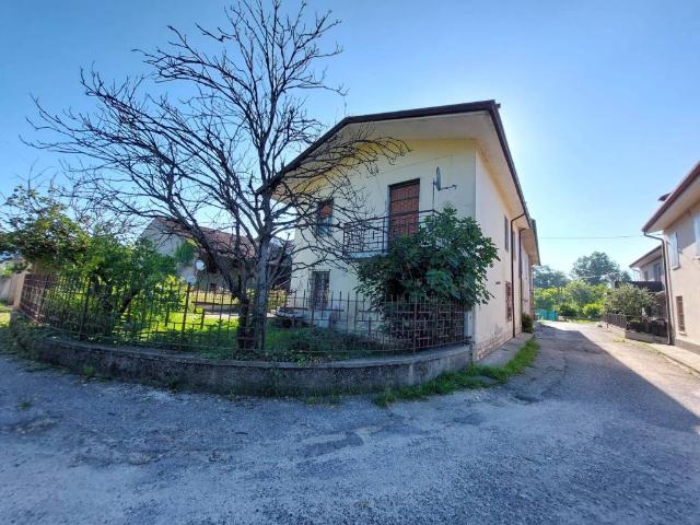 Villa Indipendente in vendita a Calcinato, Lombardia