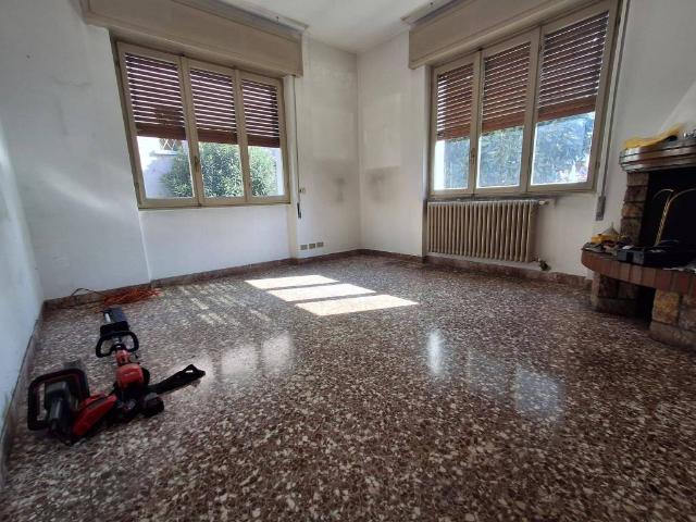 Villa Indipendente in vendita a Calcinato, Lombardia