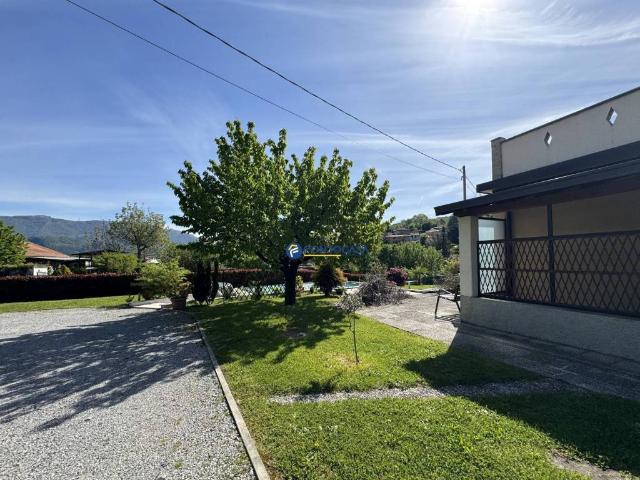 Villa Indipendente in vendita a Calco, Lombardia
