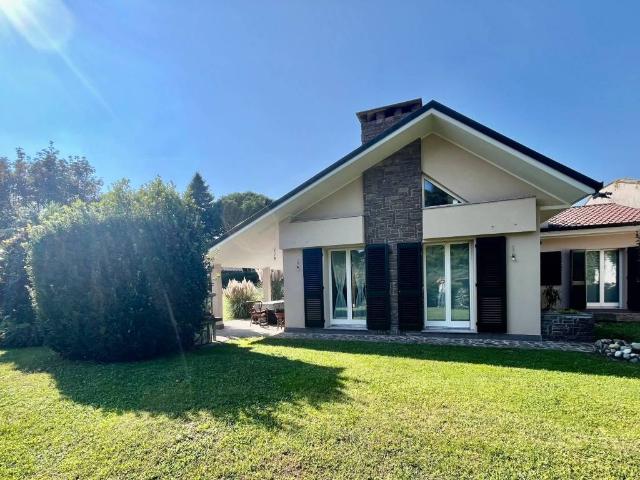 Villa Indipendente in vendita a Vescogna, Calco