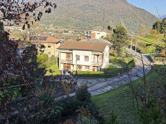 Villa Indipendente in vendita a Vescogna, Calco