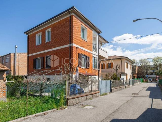 Villa Indipendente in vendita a Unione Terre d'Acqua, Calderara Di Reno