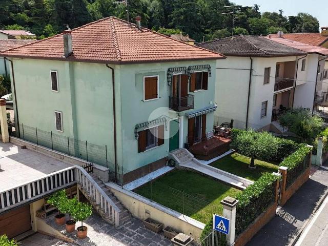 Villa Indipendente in vendita a Caldiero, Veneto