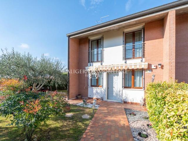 Villa Indipendente in vendita a Caldiero, Verona