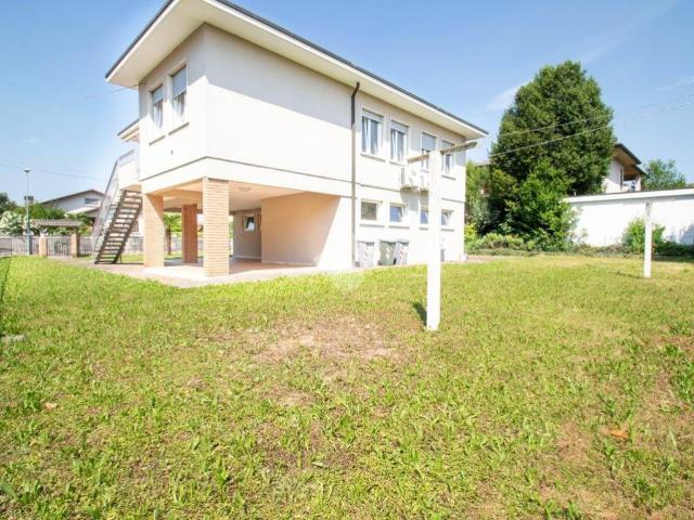 Villa Indipendente in vendita a Caldogno, Veneto