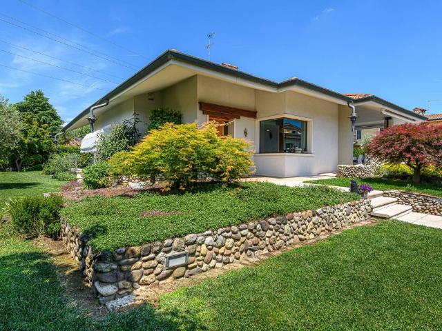 Villa Indipendente in vendita a Rettorgole, Caldogno