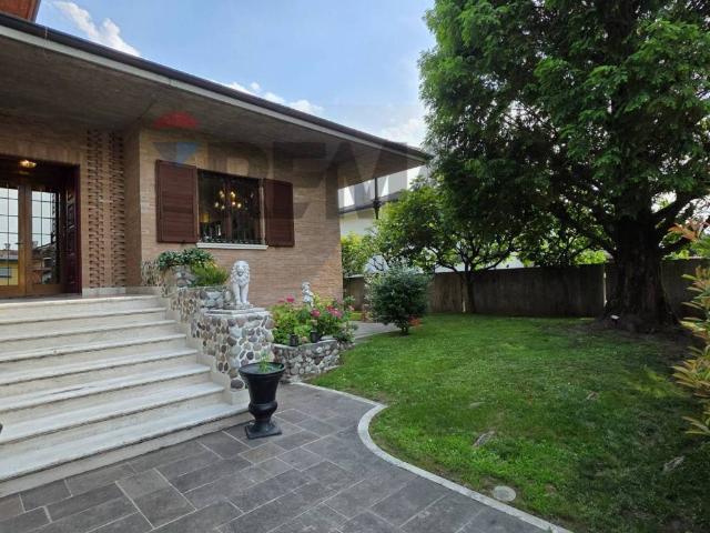 Villa Indipendente in vendita a Caldogno, Veneto