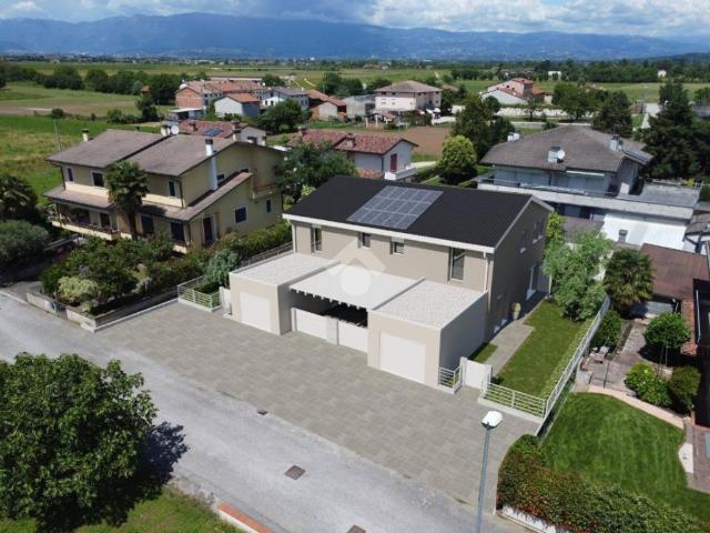 Villa Indipendente in vendita a Capovilla, Caldogno