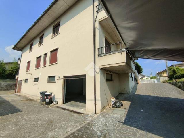 Villa Indipendente in vendita a Caldogno, Veneto