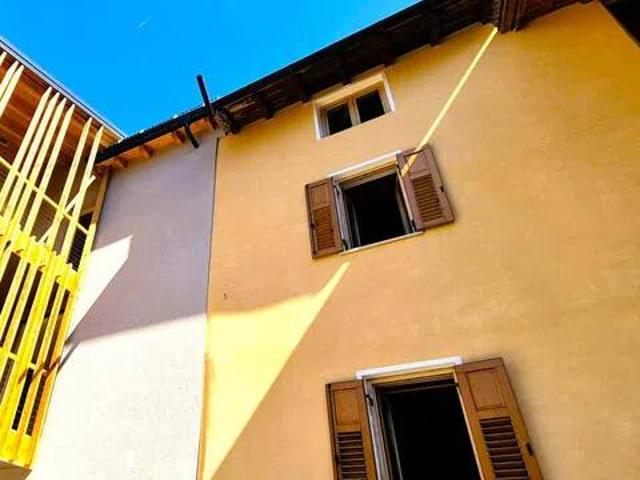 Villa Indipendente in vendita a Comunità Alta Valsugana e Bersntol, Caldonazzo