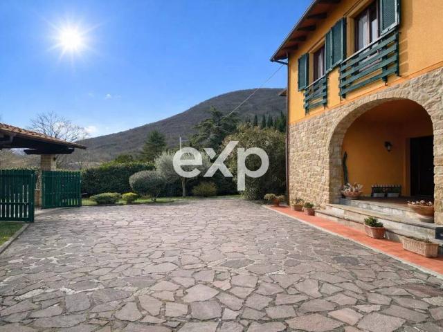 Villa Indipendente in vendita a Calenzano, Toscana