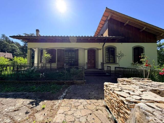 Villa Indipendente in vendita a Calenzano, Toscana