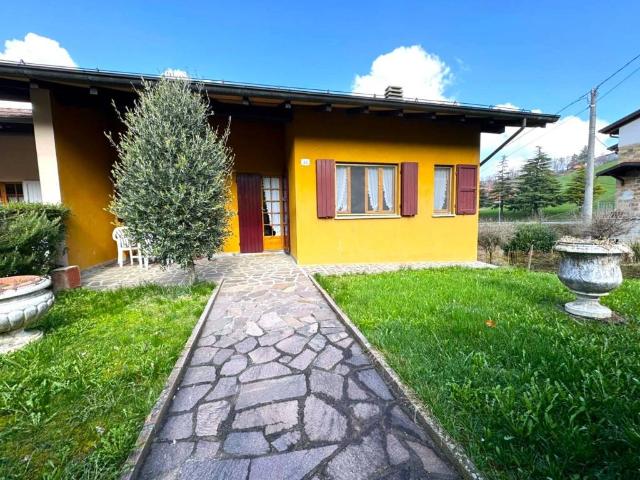 Villa Indipendente in vendita a Calestano, Reggio Emilia