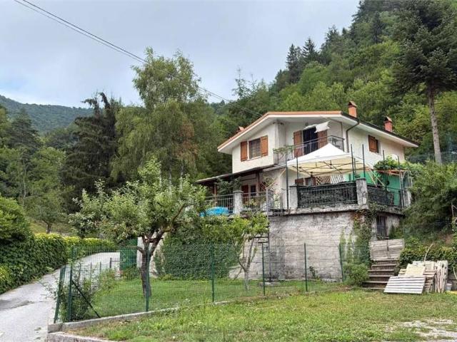 Villa Indipendente in vendita a Calizzano, Liguria