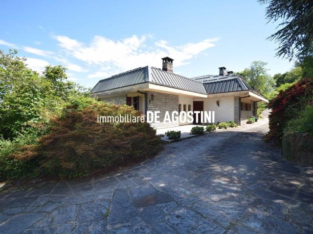 Villa Indipendente in vendita a Villa Lesa, Piemonte