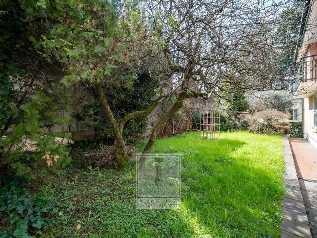 Villa Indipendente in vendita a Calolziocorte, Lombardia