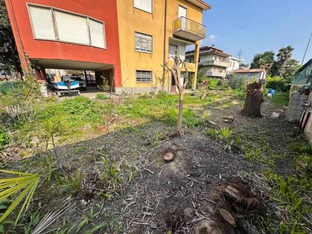 Villa Indipendente in vendita a Calolziocorte, Lombardia