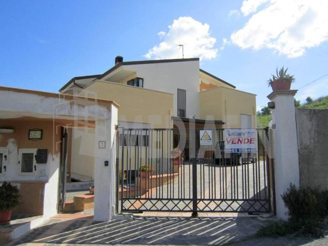 Villa Indipendente in vendita a Calabria, Cosenza