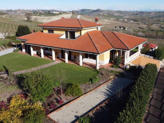 Villa Indipendente in vendita a Piemonte, Asti