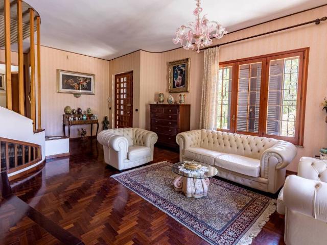Villa Indipendente in vendita a Caltagirone, Sicilia