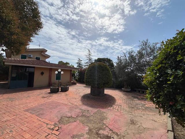 Villa Indipendente in vendita a Caltanissetta, Sicilia