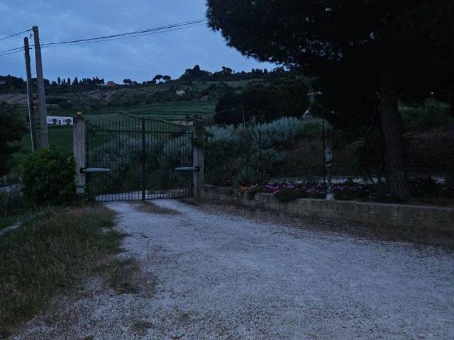 Villa Indipendente in vendita a Caltanissetta, Sicilia