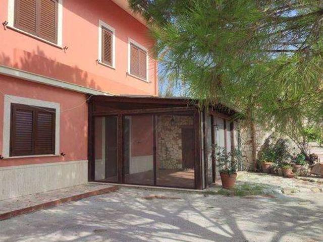 Villa Indipendente in vendita a Caltanissetta, Sicilia