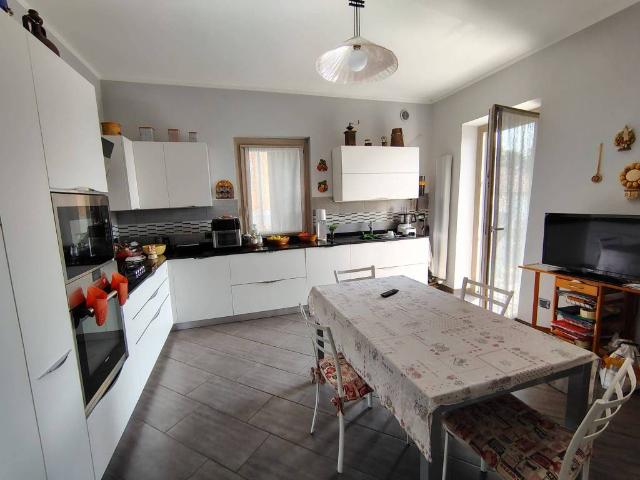 Villa Indipendente in vendita a Piemonte, Novara