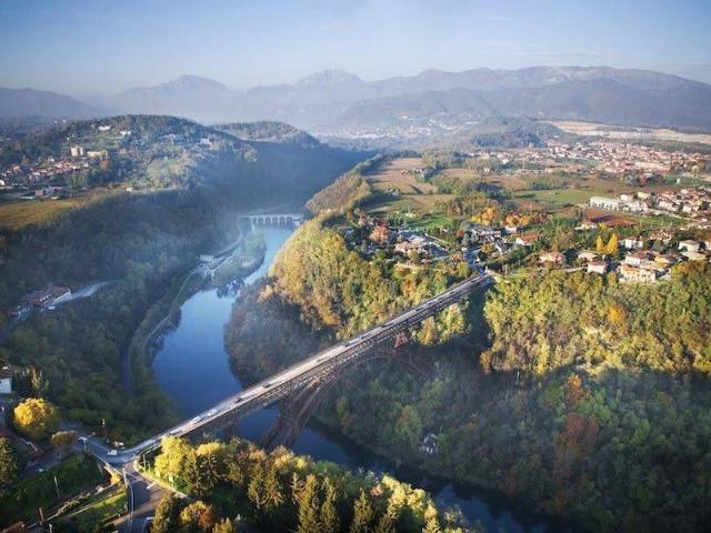 Villa Indipendente in vendita a Calusco D'adda, Lombardia