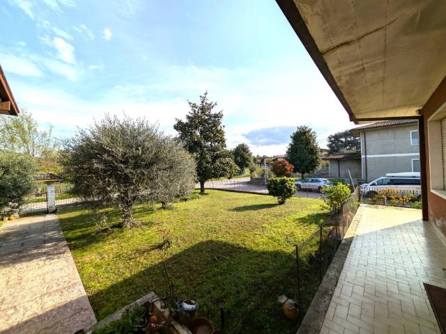 Villa Indipendente in vendita a Calvagese Della Riviera, Lombardia