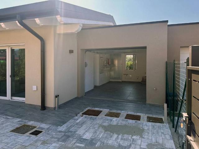 Villa Indipendente in vendita a Calvagese Della Riviera, Lombardia