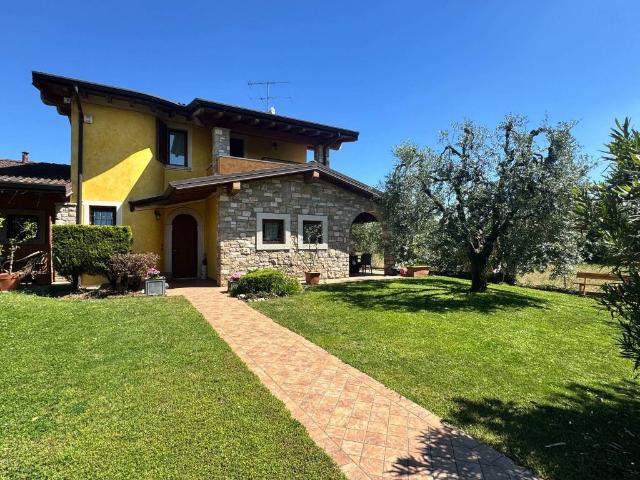 Villa Indipendente in vendita a Calvagese Della Riviera, Lombardia