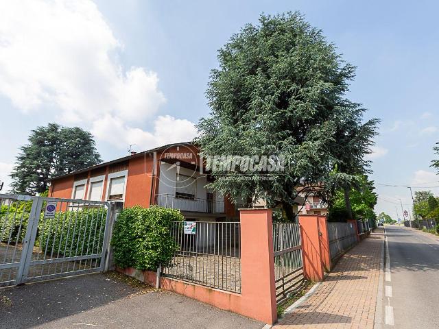 Villa Indipendente in vendita a Calvenzano, Bergamo