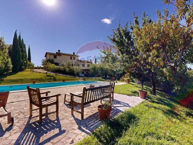 Villa Indipendente in vendita a Calvi Dell'umbria, Umbria