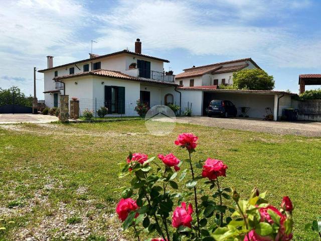 Villa Indipendente in vendita a Calvi Dell'umbria, Umbria