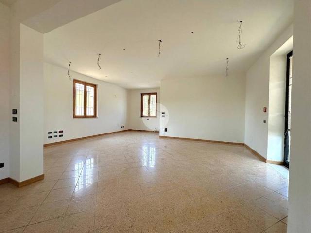 Villa Indipendente in vendita a Calvisano, Lombardia