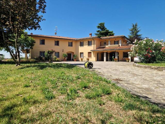 Villa Indipendente in vendita a Calvisano, Lombardia
