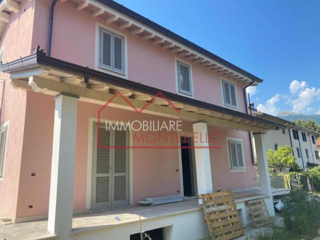 Villa Indipendente in vendita a Campiglioni, Camaiore