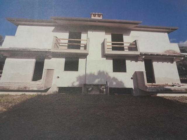Palazzo in vendita a Caravello, Camaiore