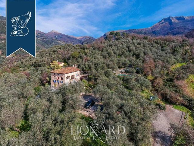 Villa Indipendente in vendita a Casette, Camaiore
