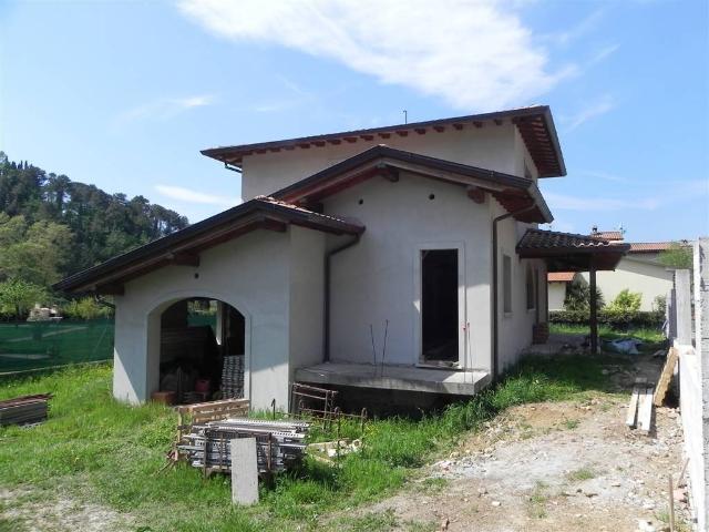 Villa Indipendente in vendita a Camaiore, Toscana