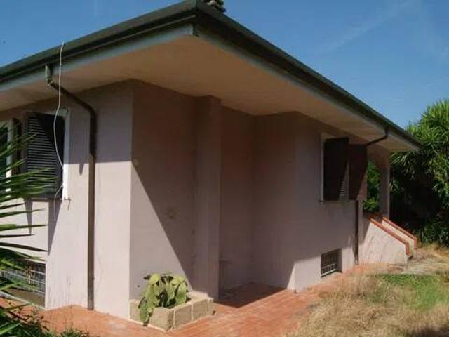 Villa Indipendente in vendita a Nocchi, Camaiore