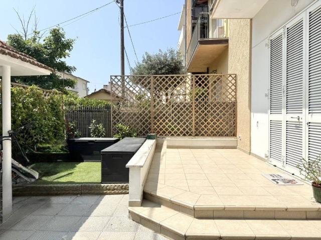 Villa Indipendente in vendita a Camaiore, Lucca