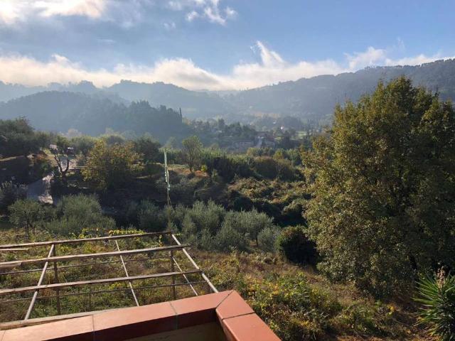 Villa Indipendente in vendita a Camaiore, Toscana