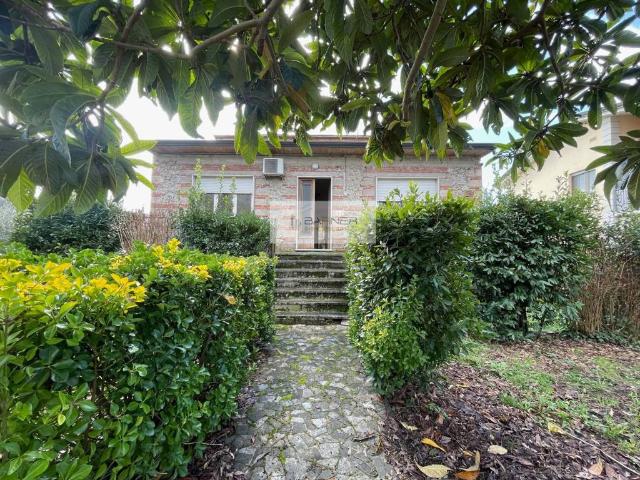 Villa Indipendente in vendita a Camaiore, Toscana