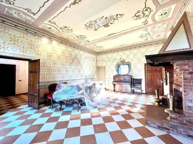 Villa Indipendente in vendita a Camaiore, Toscana