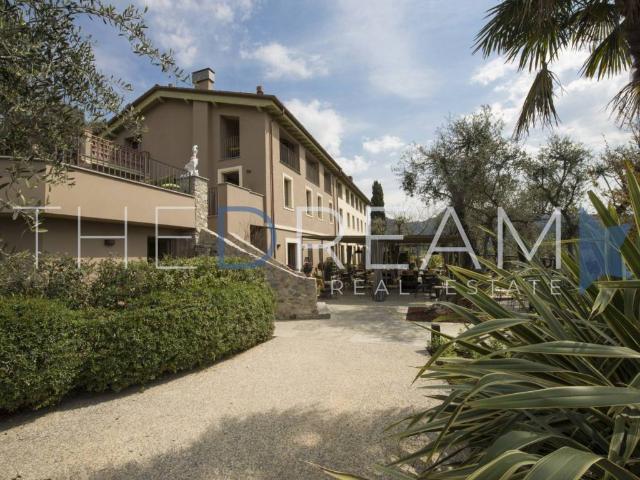 Villa Indipendente in vendita a Camaiore, Toscana