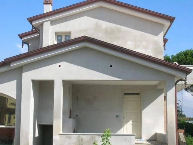 Villa Indipendente in vendita a Paduletto, Camaiore