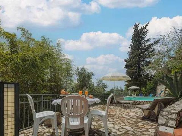Villa Indipendente in vendita a Greppolungo, Camaiore